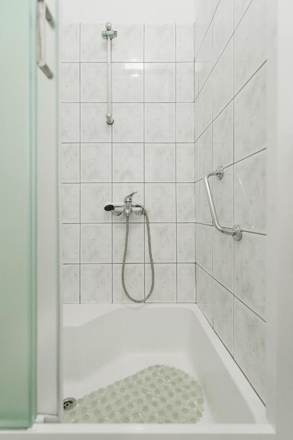 Apartment Kuzmanic Lokva Rogoznica Eksteriør billede